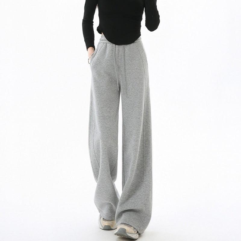 Stylish high waist wide-leg pants for a modern and comfortable look, perfect for formal and casual occasions.