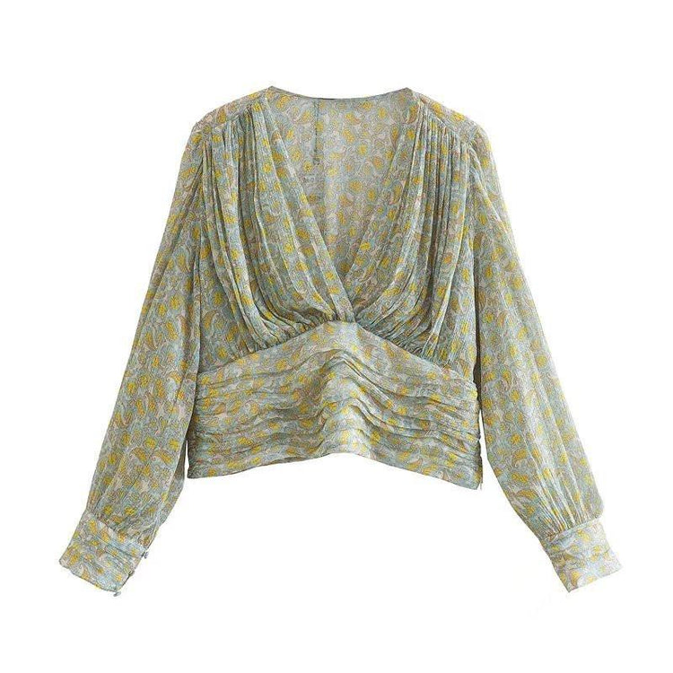 Stylish pullover designed for comfort and elegance, perfect addition to your wardrobe