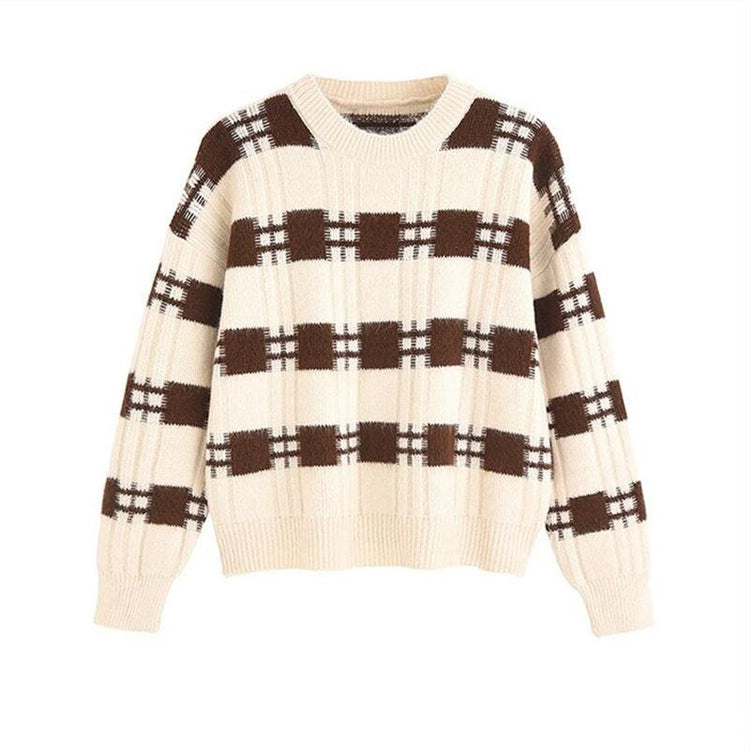 Pullover featuring a classic plaid pattern, perfect for stylish and comfortable casual wear in all seasons