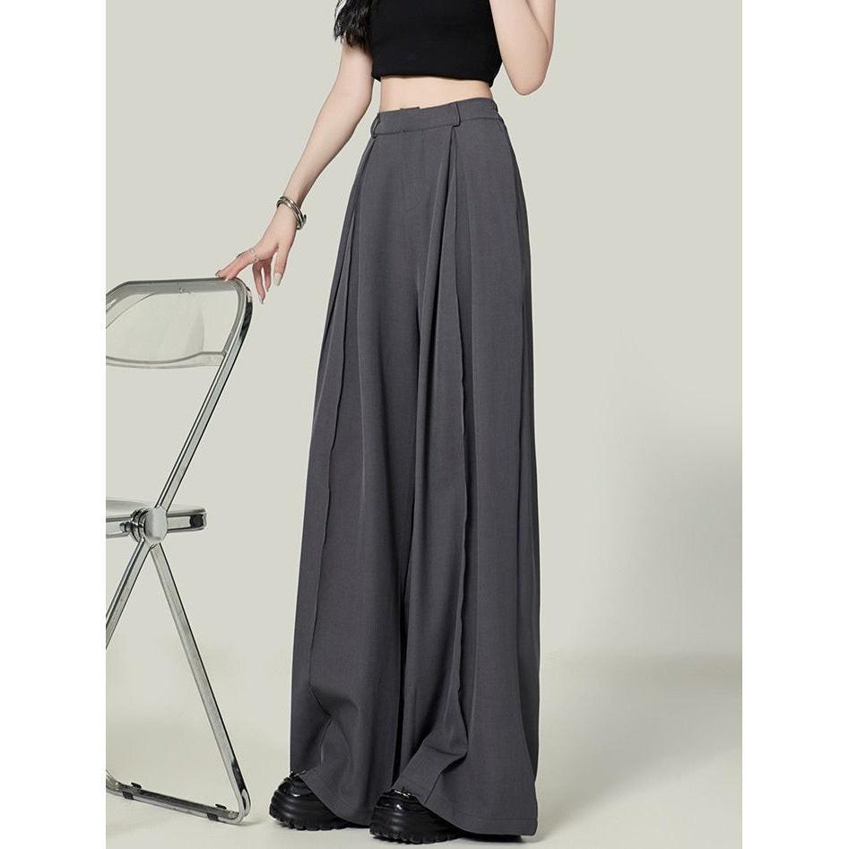 Chic gray suit pants featuring a high waist design for elegant and professional office wear