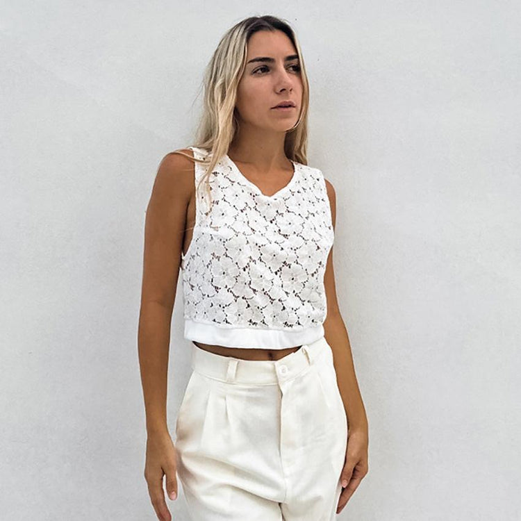 Elegant lace fabric showcasing intricate floral patterns ideal for sophisticated fashion and decor designs.