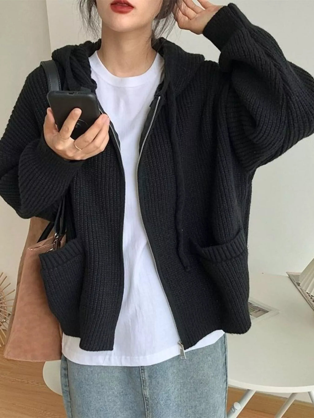 Elegant plus size knitted cardigans designed for comfort and style in colder seasons