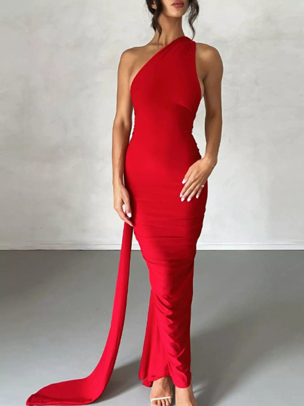 Backless One-Shoulder Ruched Bodycon Maxi Dress.