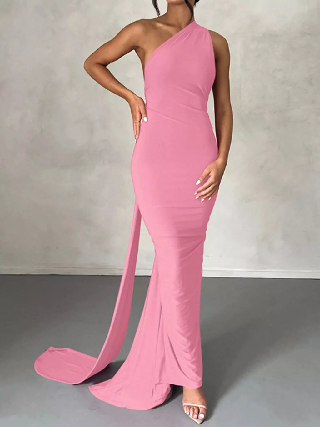 Backless One - Shoulder Ruched Bodycon Maxi Dress