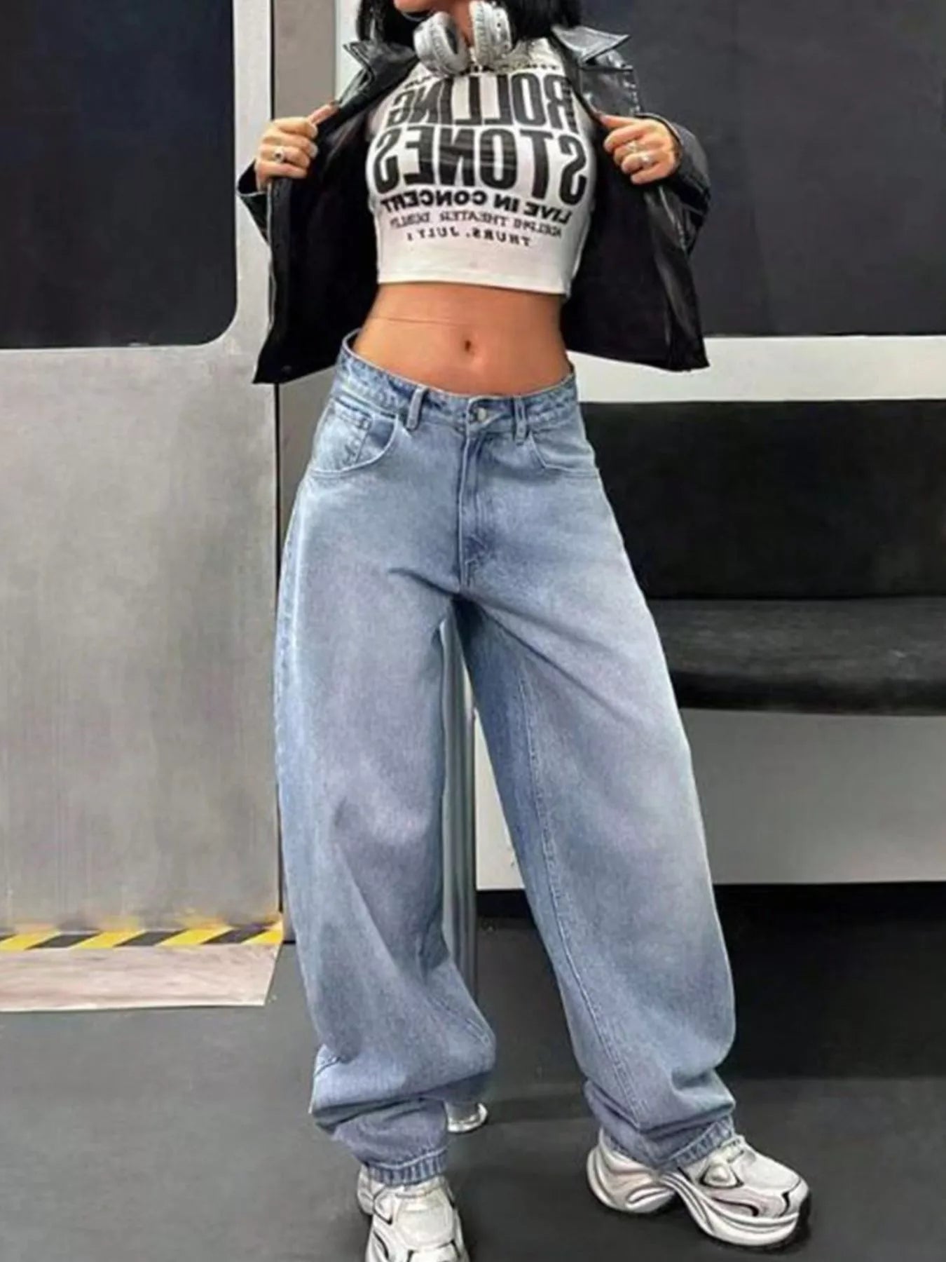 Stylish baggy wide leg jeans for a comfortable and trendy casual look