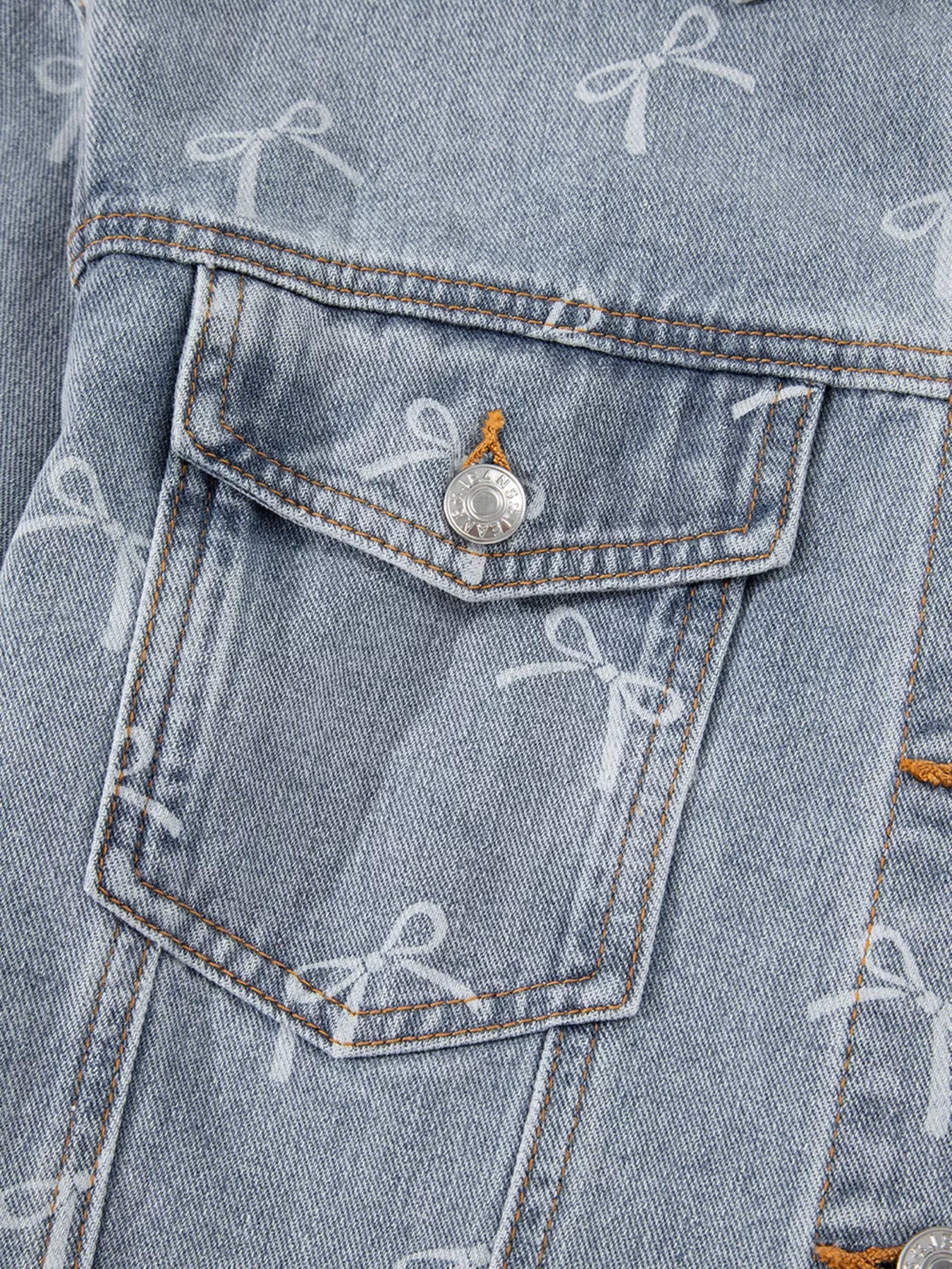 Bow Knot Print Light Wash Raw Hem Denim Jacket.