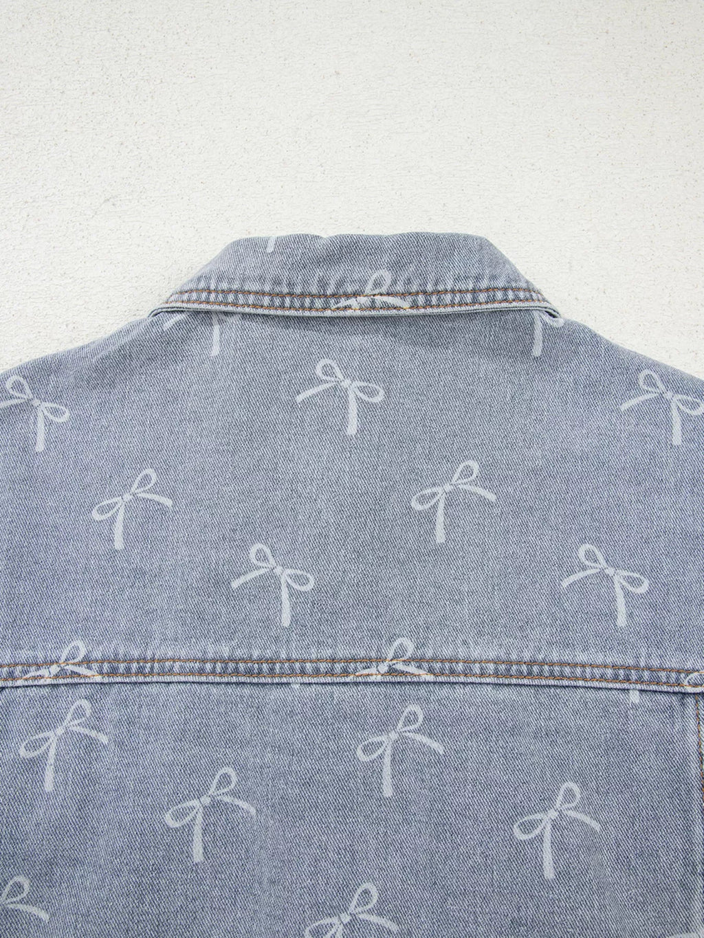 Bow Knot Print Light Wash Raw Hem Denim Jacket.