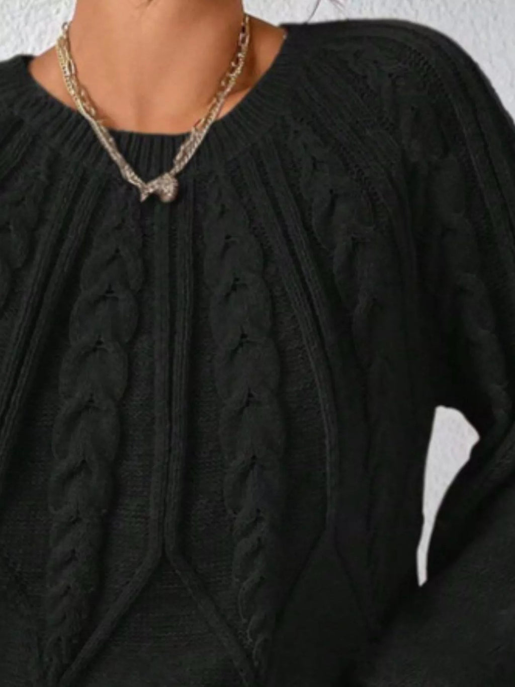 Cable Knit Long Sleeve Sweater.