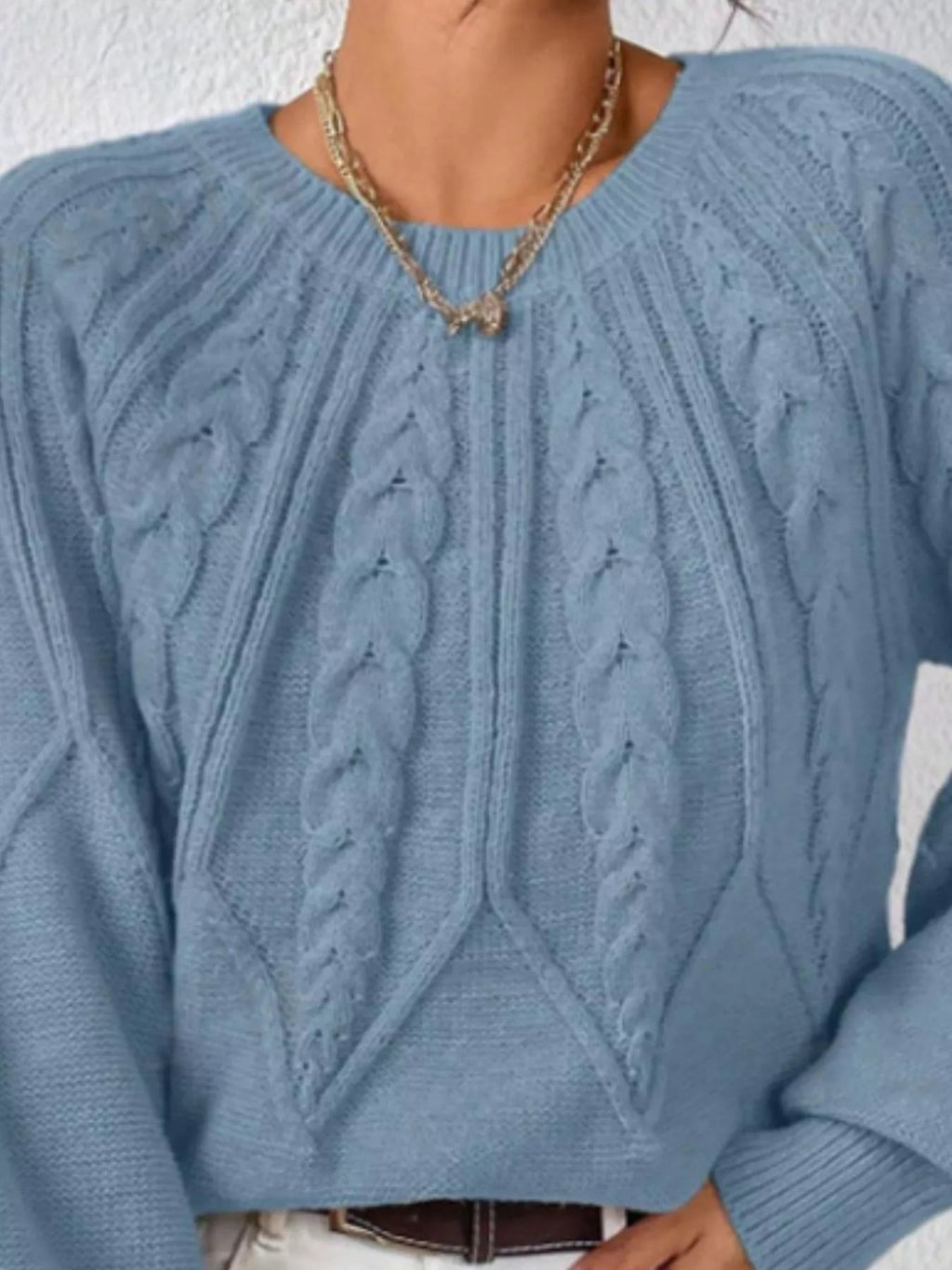 Cable Knit Long Sleeve Sweater.