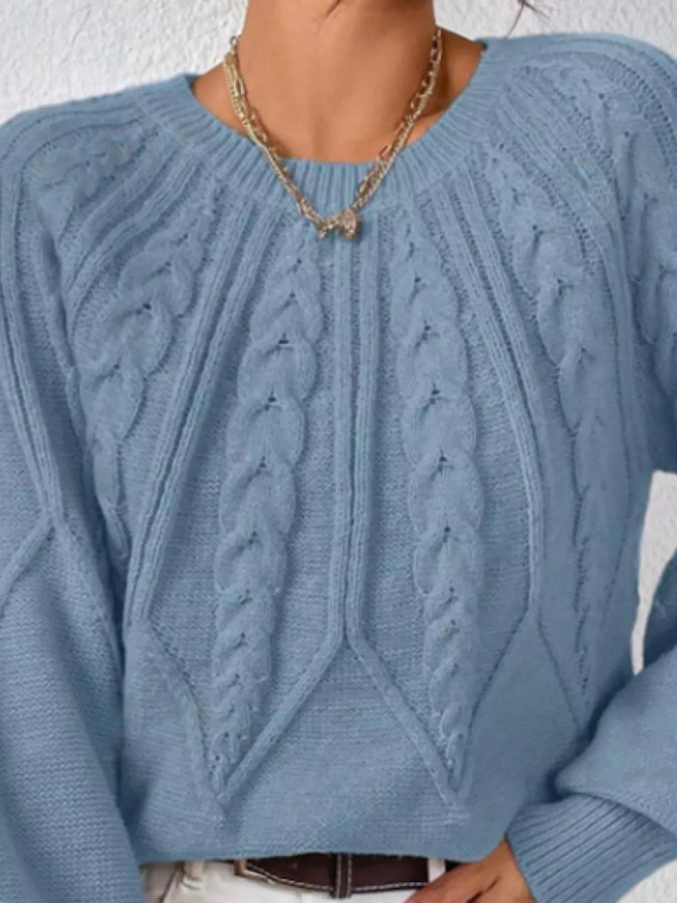 Cable Knit Long Sleeve Sweater.