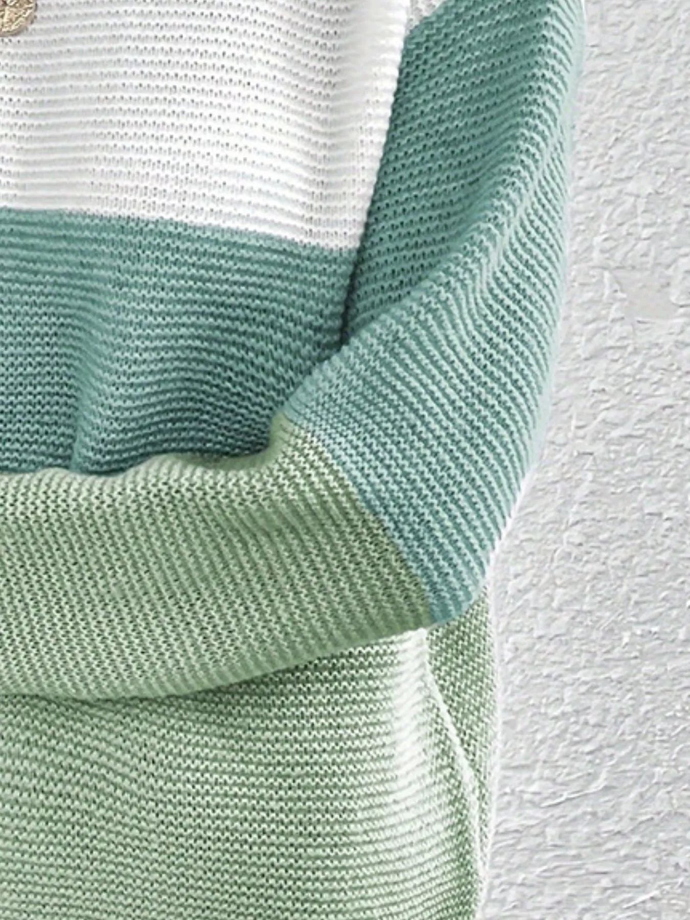 Color Block Long Sleeve Sweater.