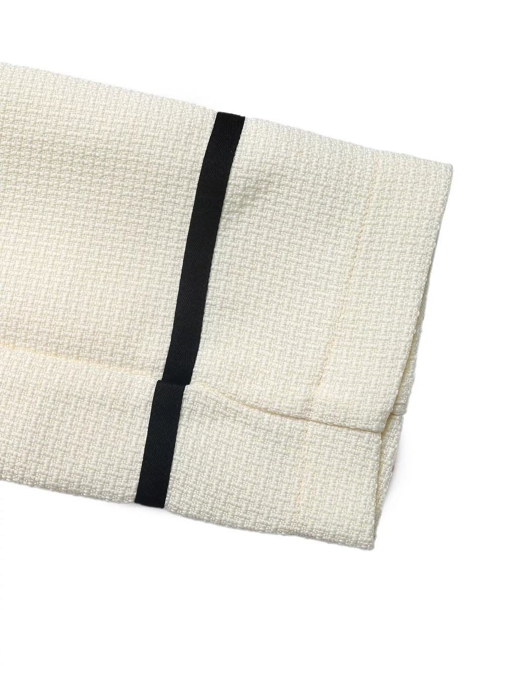 Contrast Trim Button-Up Blazer.