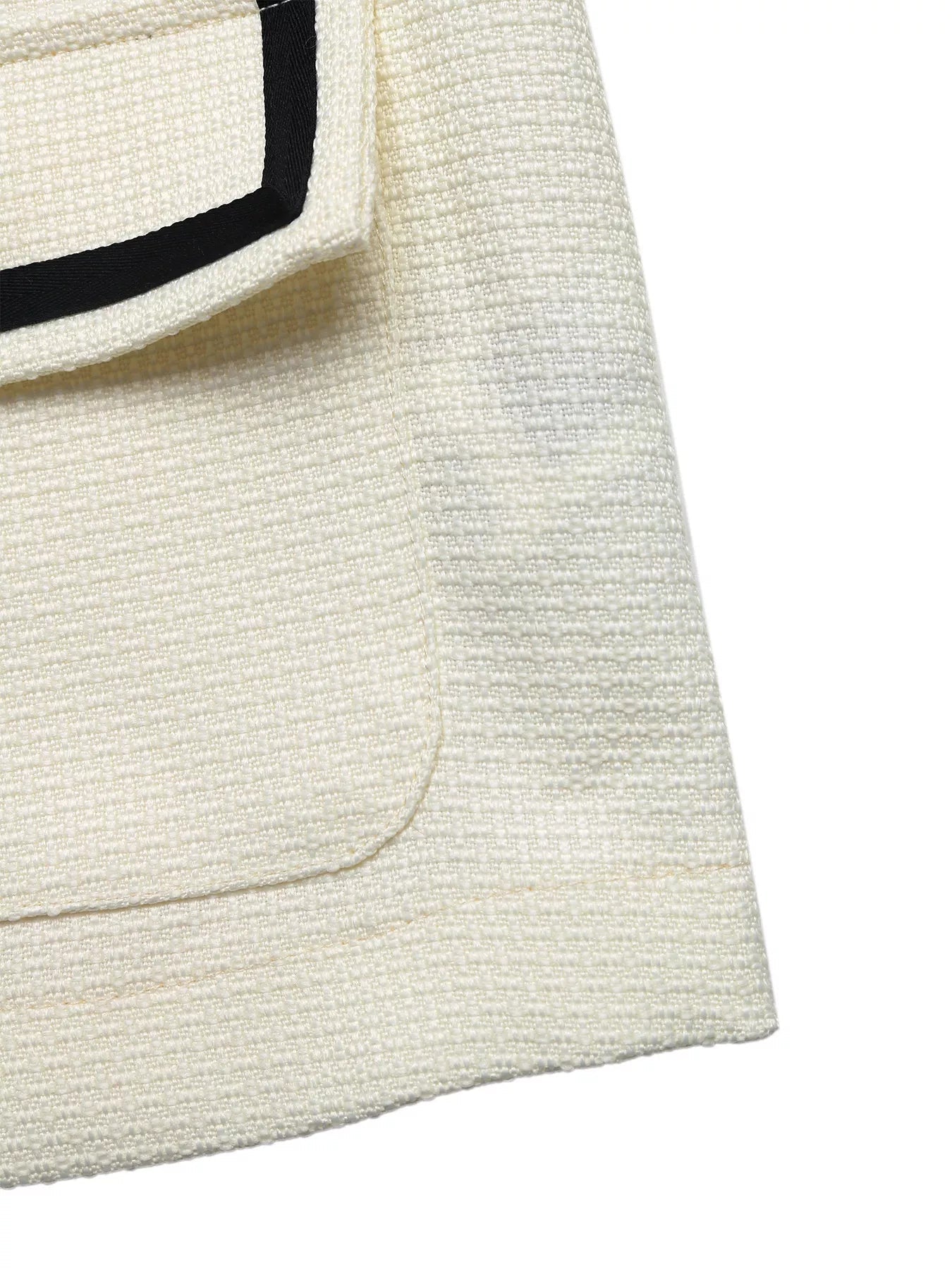 Contrast Trim Button-Up Blazer.