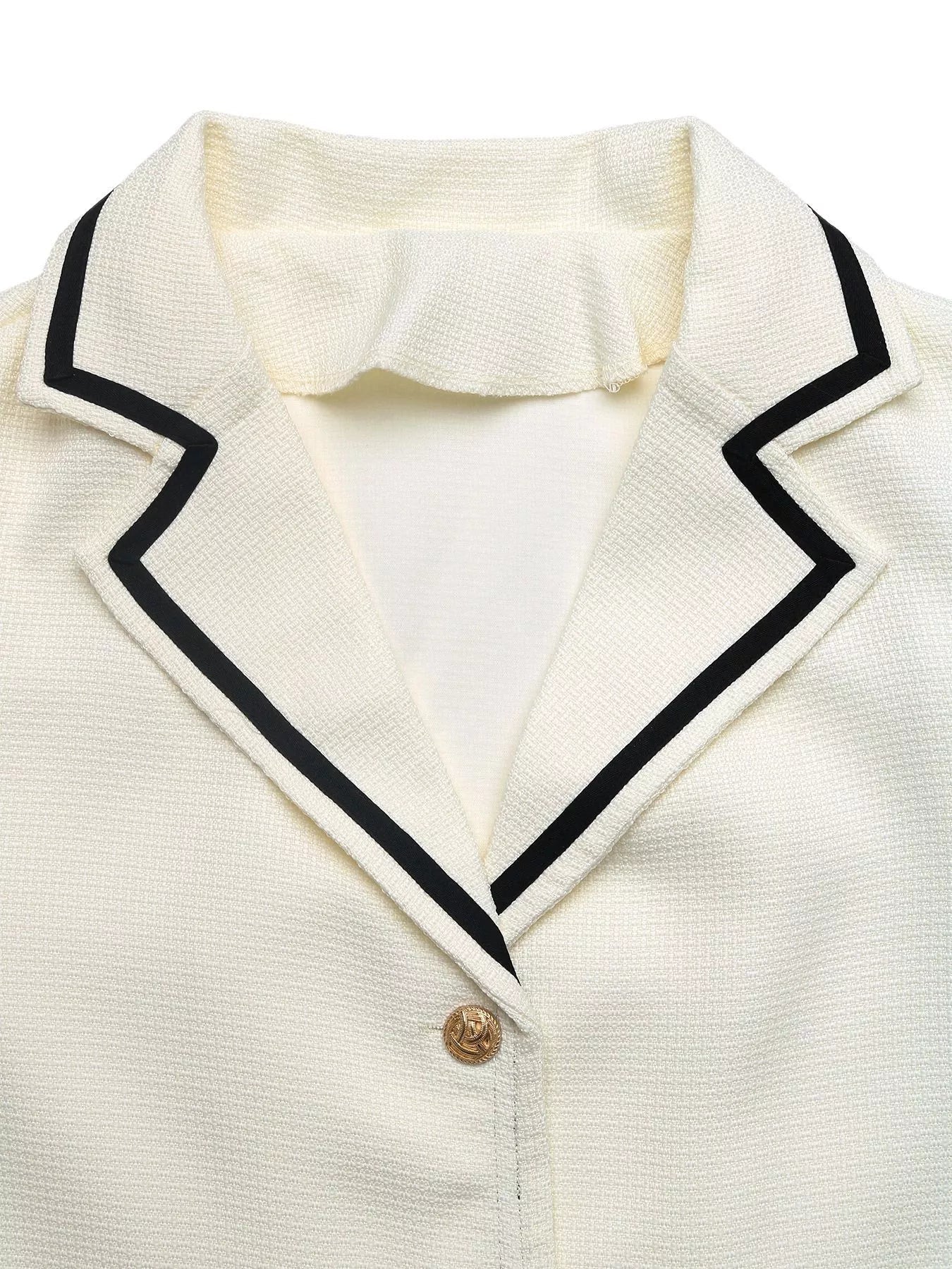 Contrast Trim Button-Up Blazer.