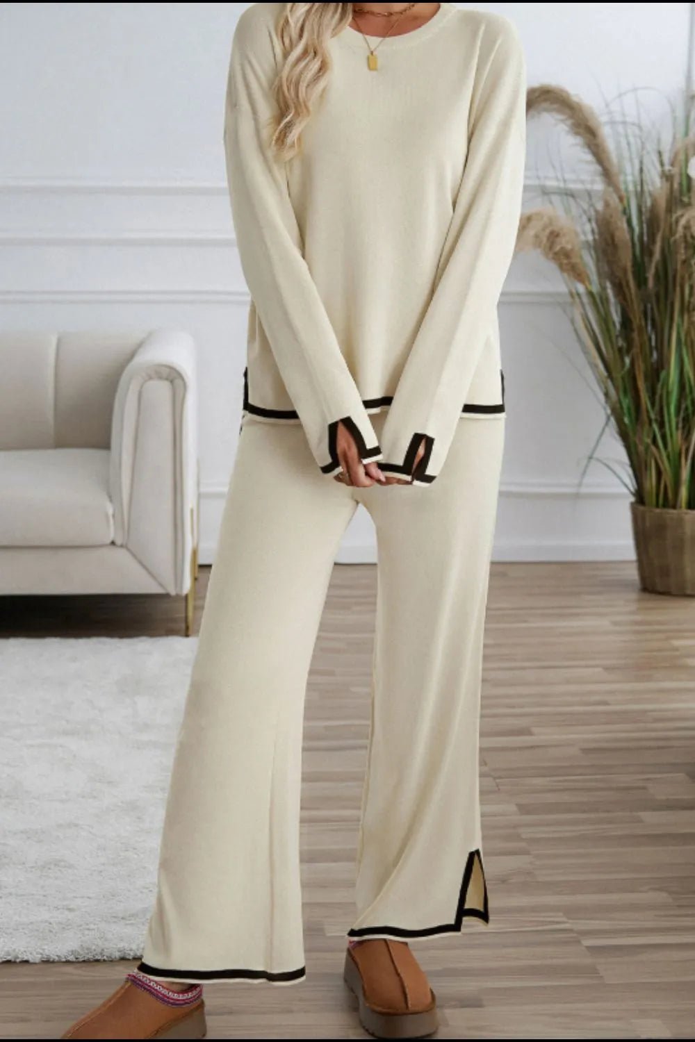 Contrast Trim Round Neck Top and Pants Sweater Set.