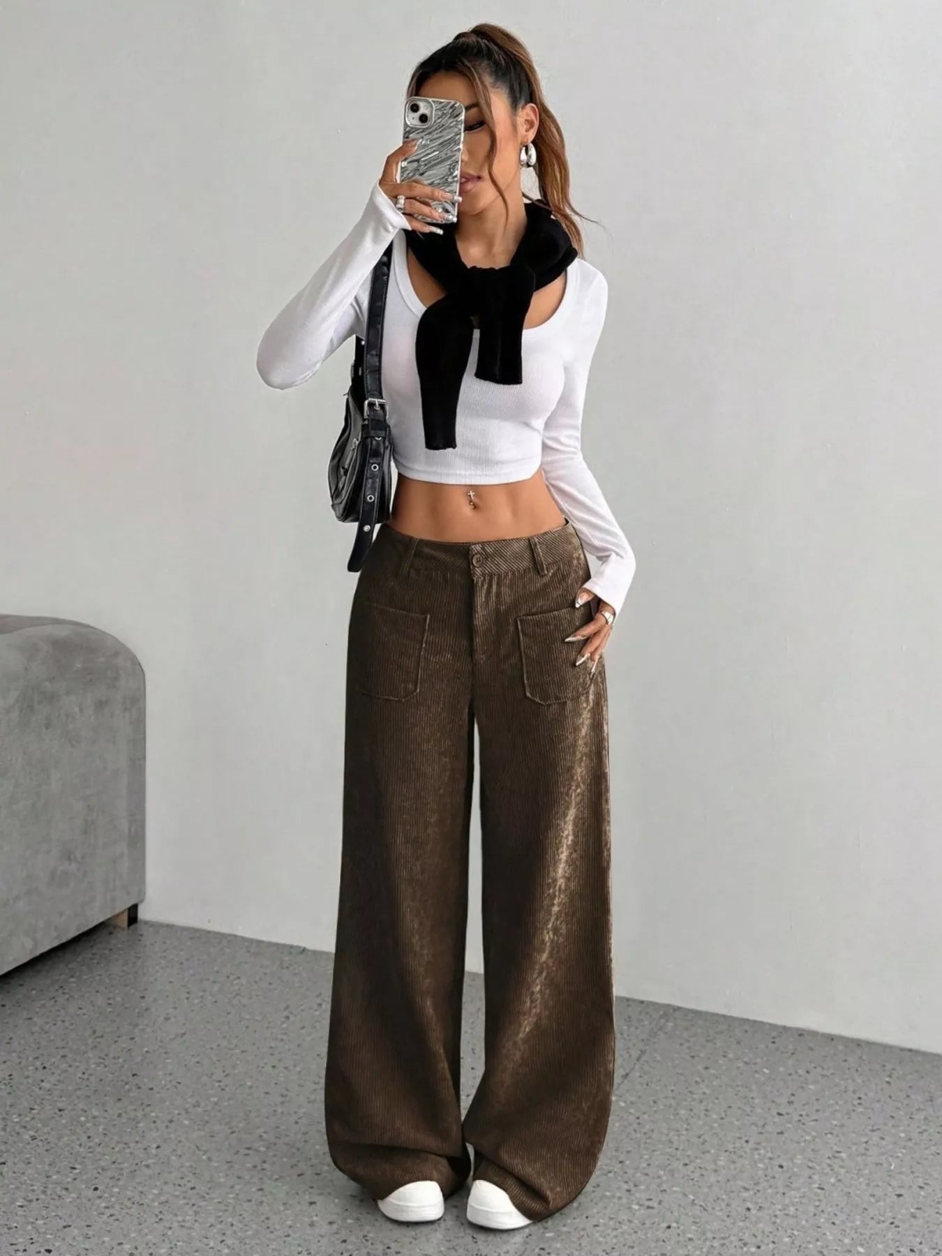 Stylish corduroy wide leg pants for a comfortable and fashionable look, perfect for casual and formal occasions