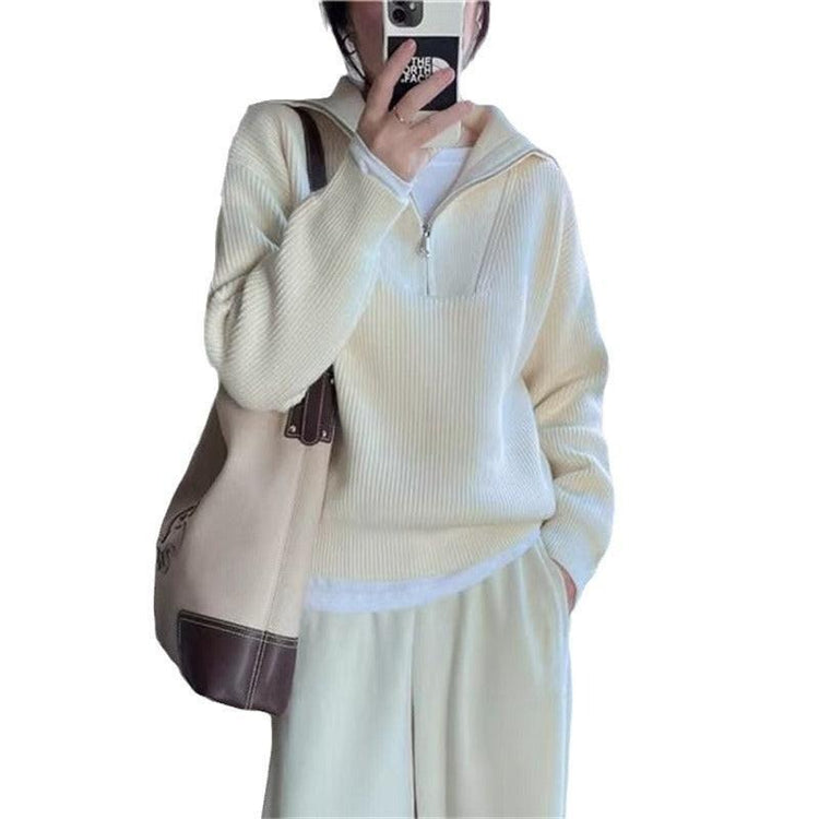 Elegant pullover sweater perfect for formal and casual occasions, combining comfort with stylish design.