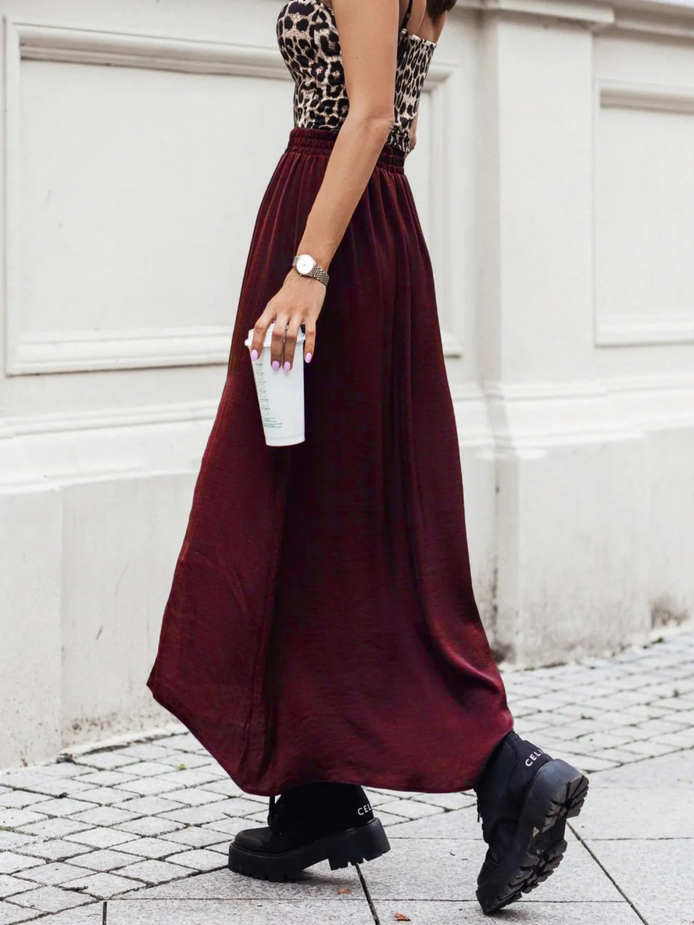 Elegant maxi skirt with comfortable elastic waistband, perfect for stylish summer wear.