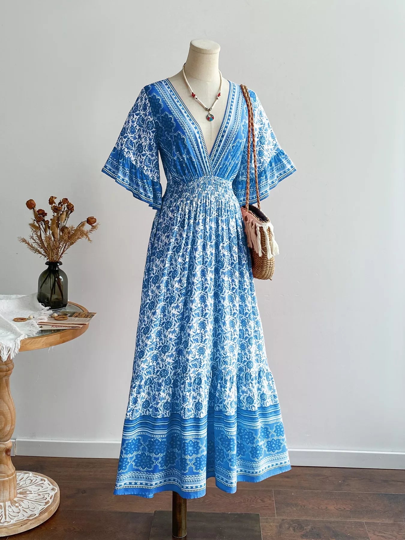 Floral Print Flounce Sleeve Dress.