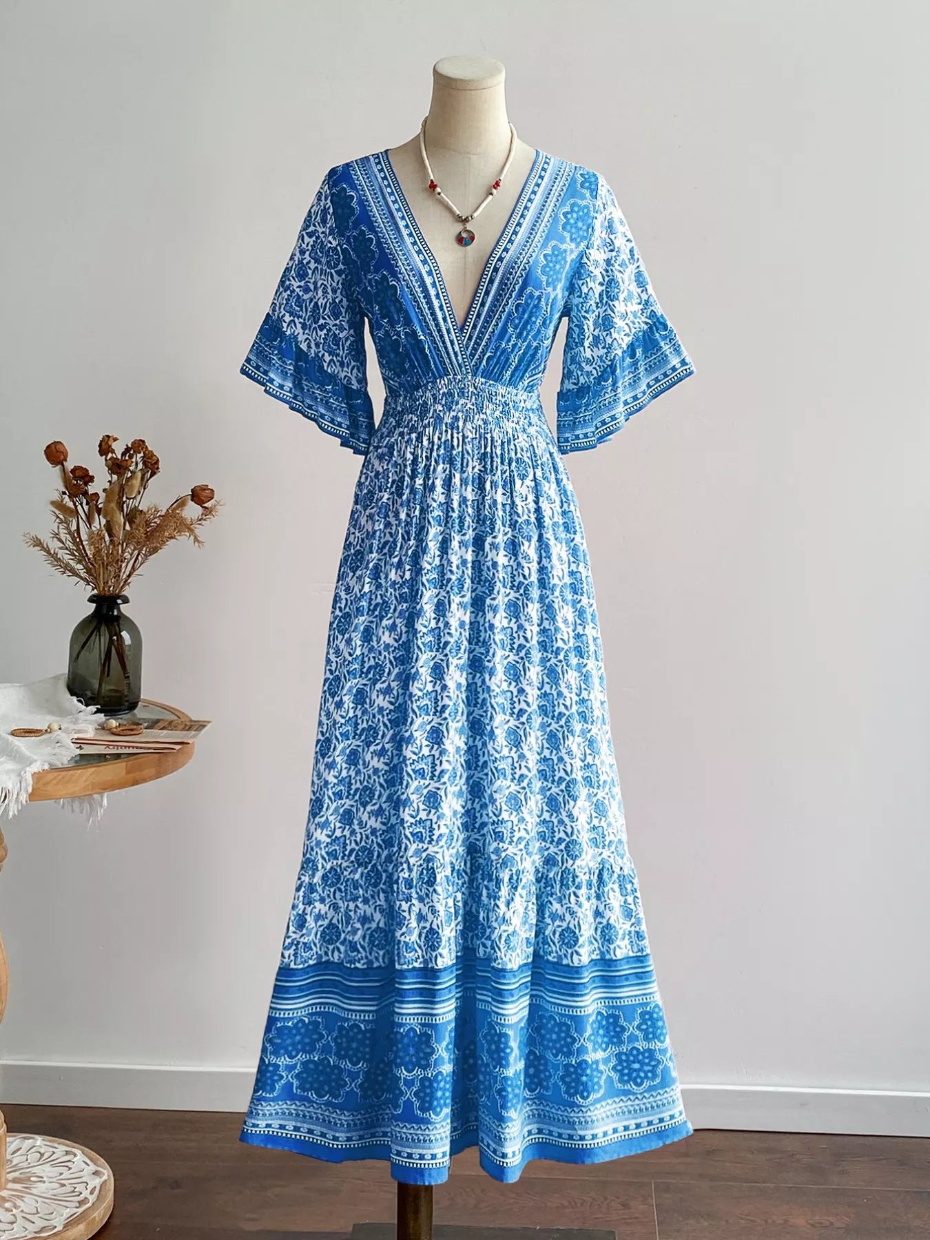 Floral Print Flounce Sleeve Dress.