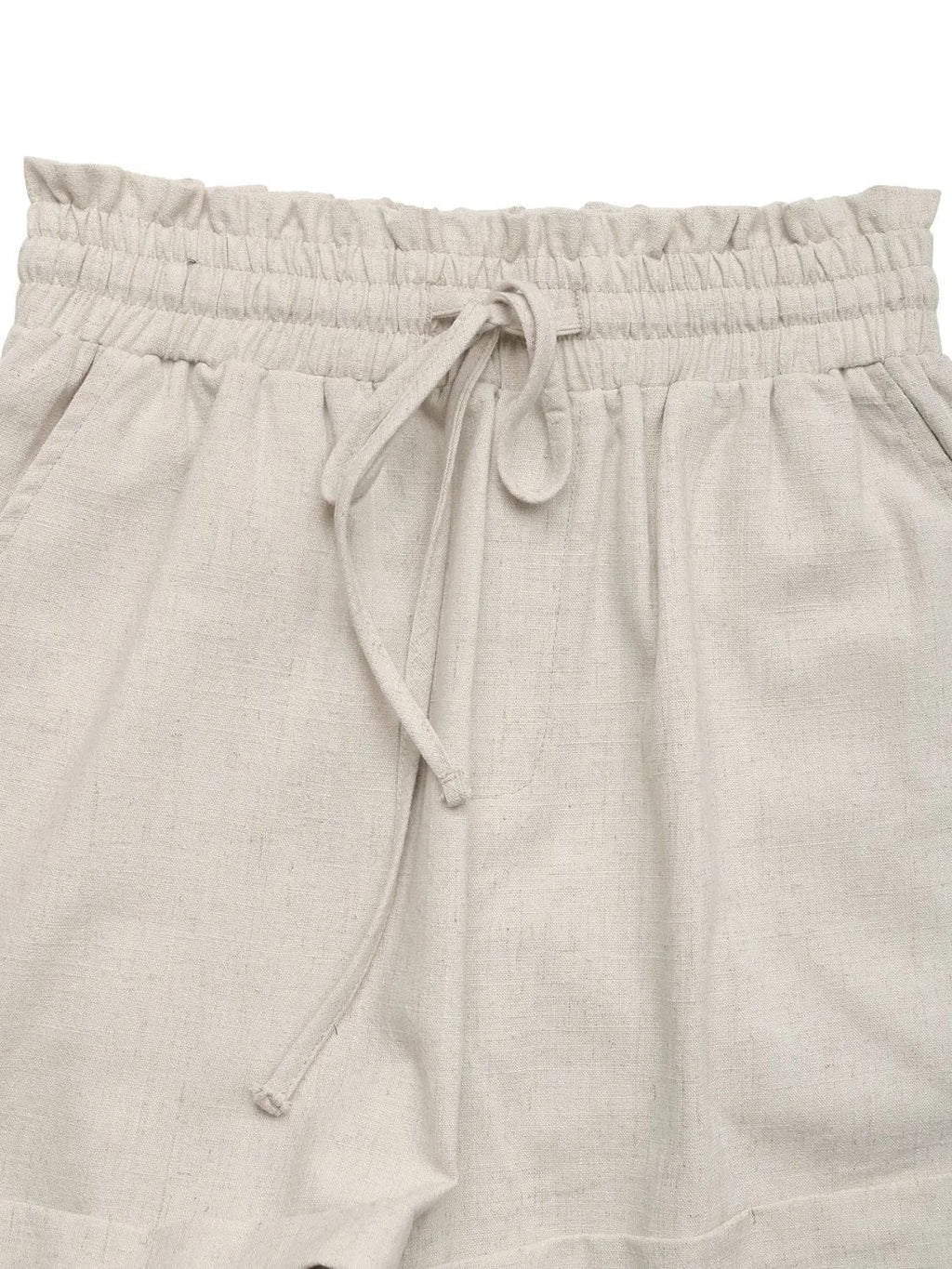 Stylish drawstring shorts for casual comfort and trendy summer wear, perfect for outdoor and leisure activities.