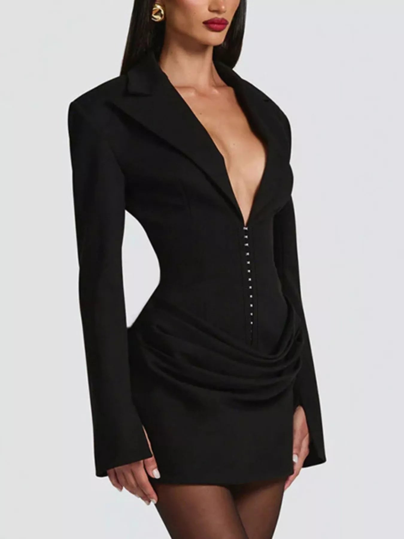 Plus size blazer-style mini dress combining elegance and comfort for a sophisticated look
