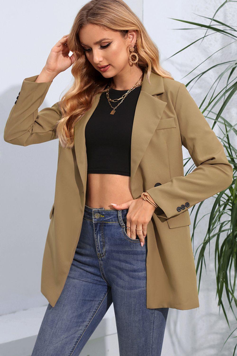 Lapel Neck Long Sleeve Blazer with Pockets.