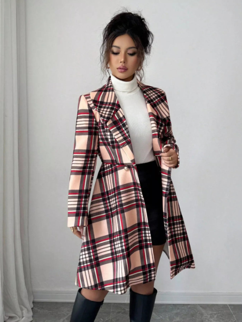 Plaid Button Up Long Sleeve Coat.