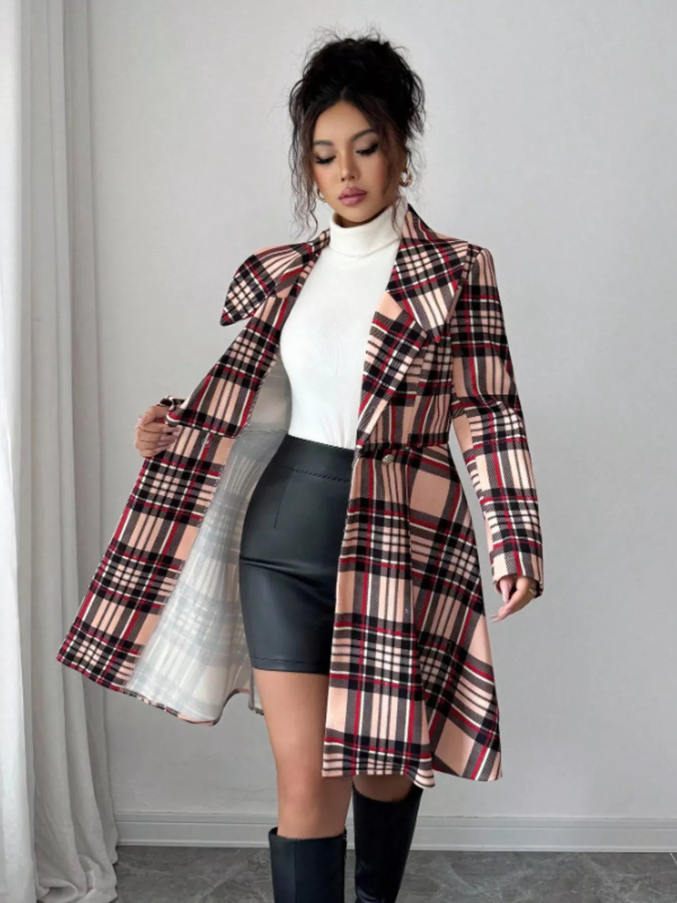 Plaid Button Up Long Sleeve Coat.