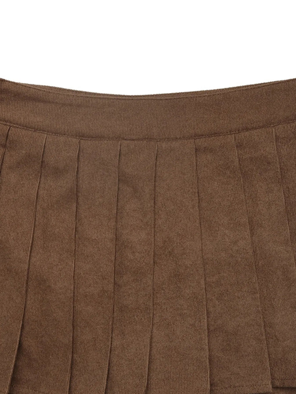 Pleated mini skort combining style and comfort, perfect for versatile casual and formal wear