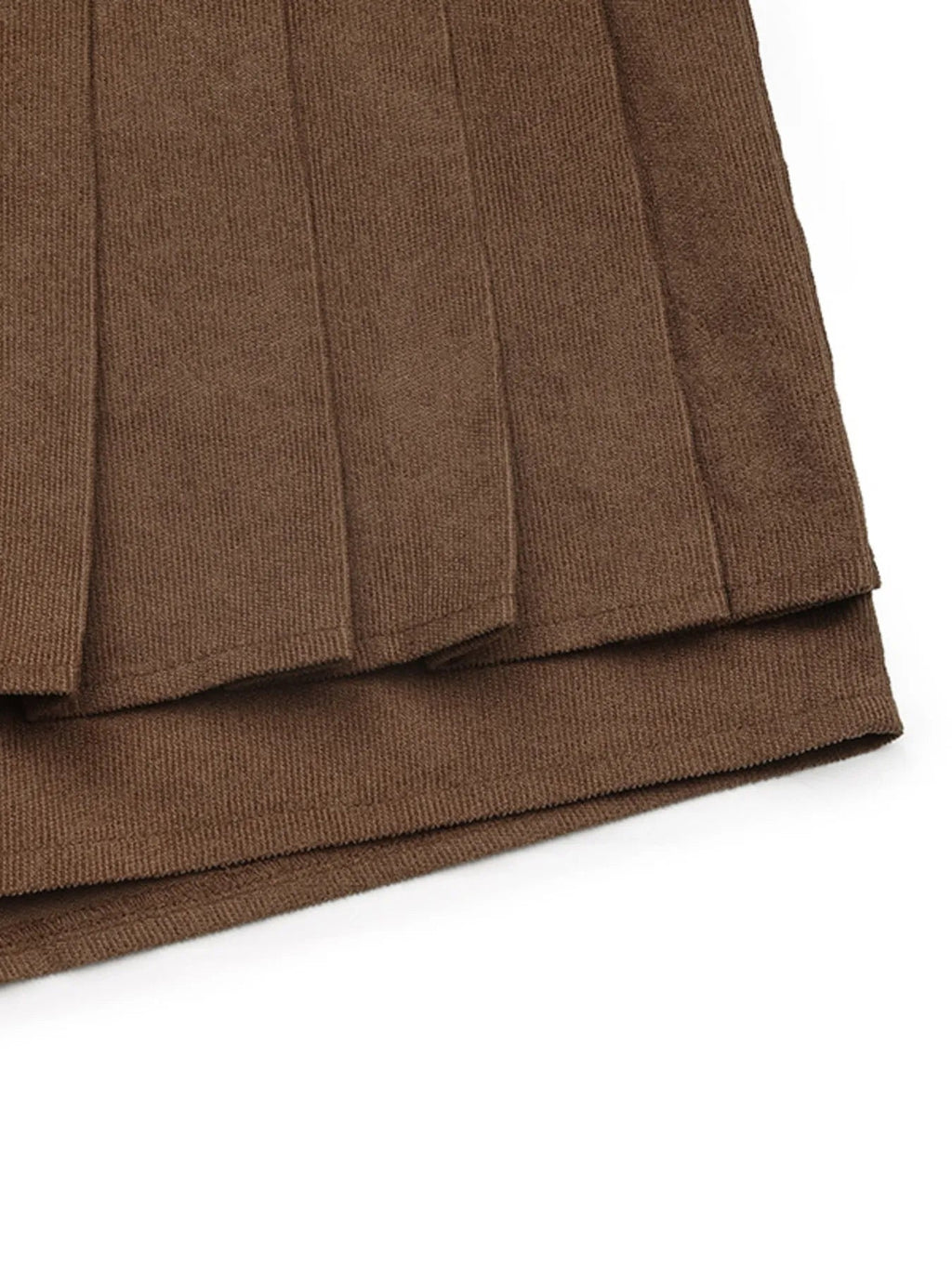 Pleated mini skort combining style and comfort, perfect for versatile casual and formal wear