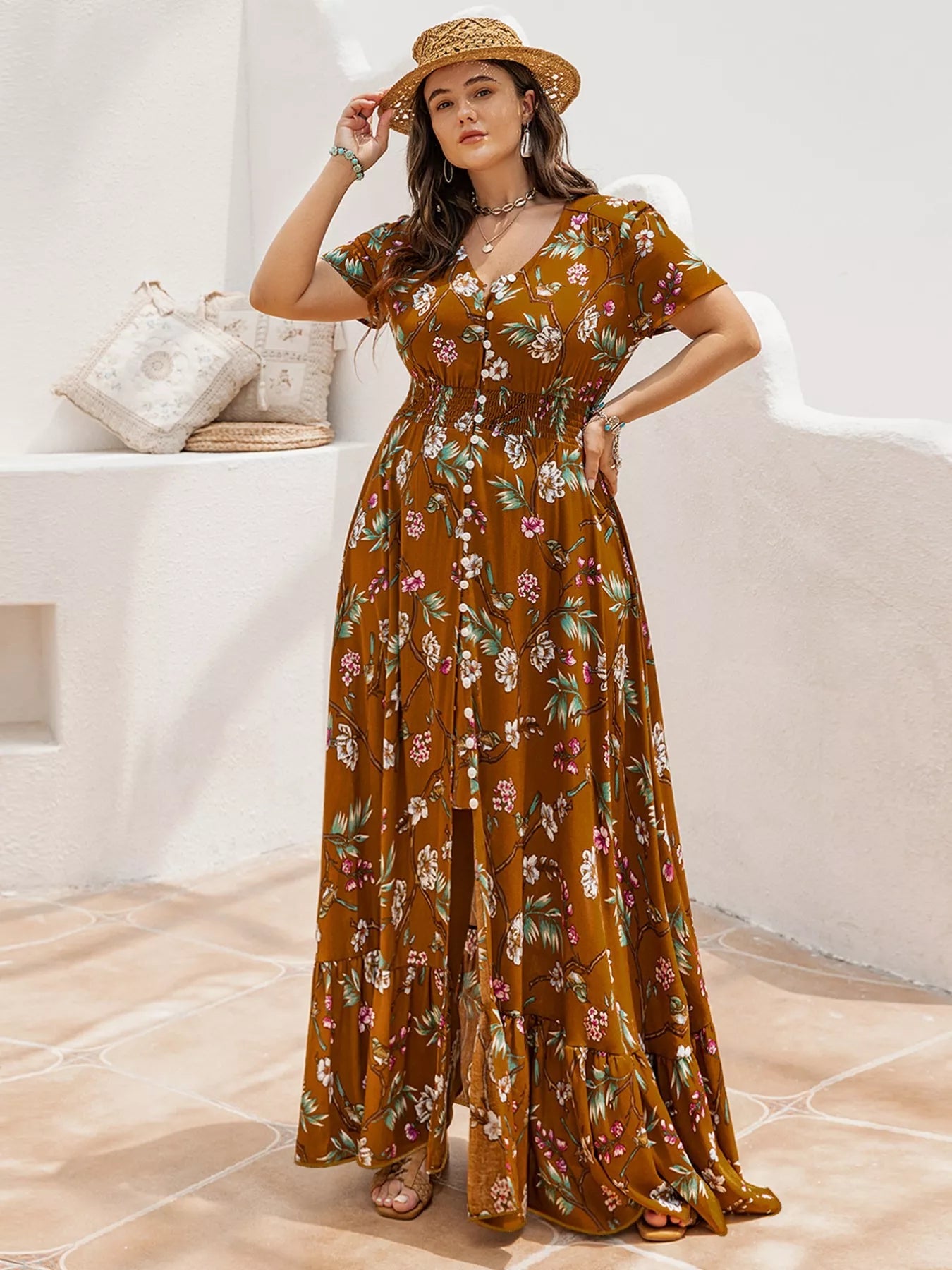 Plus Size Floral V-Neck Short Sleeve Dress.