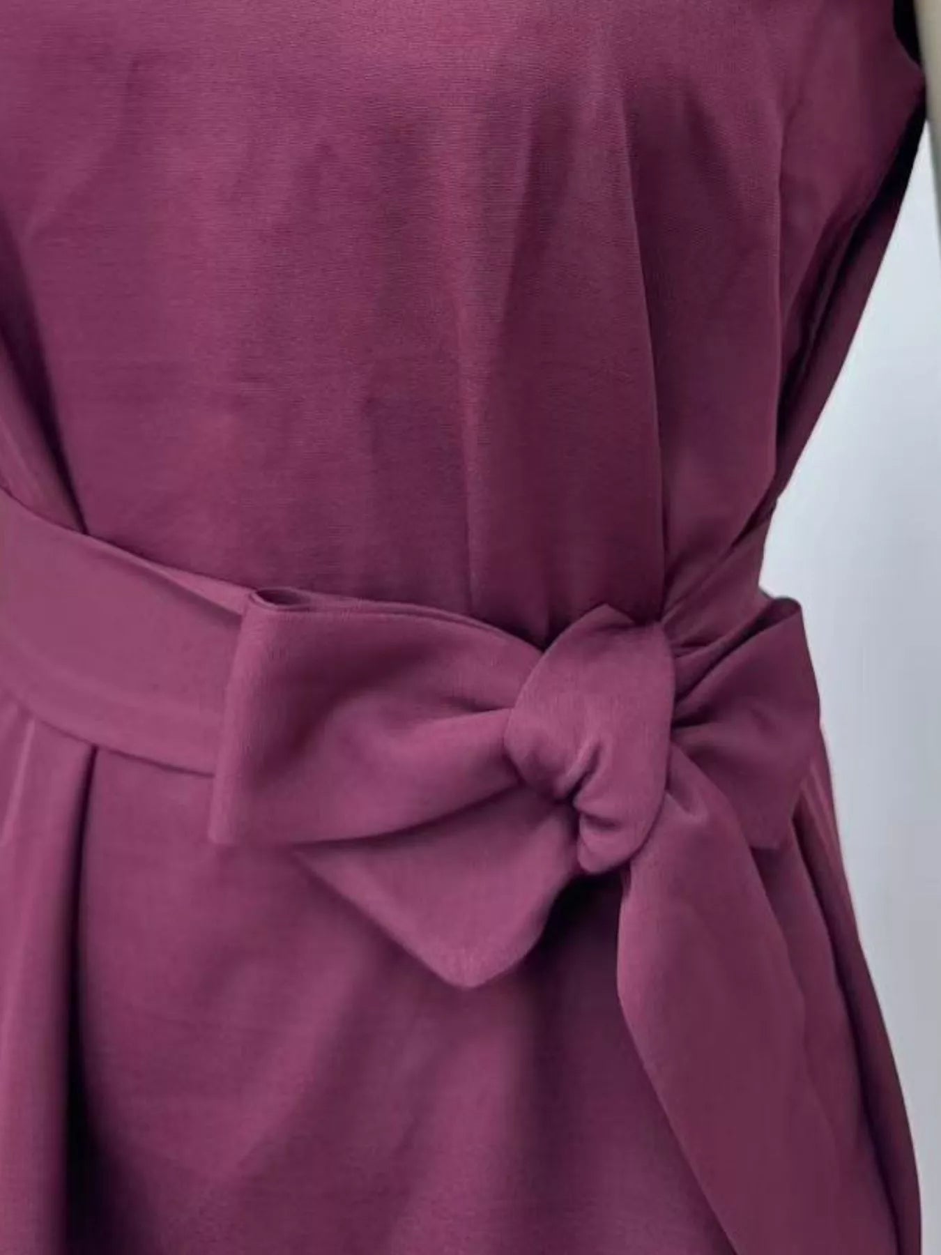 Round Neck Sleeveless Midi Dress