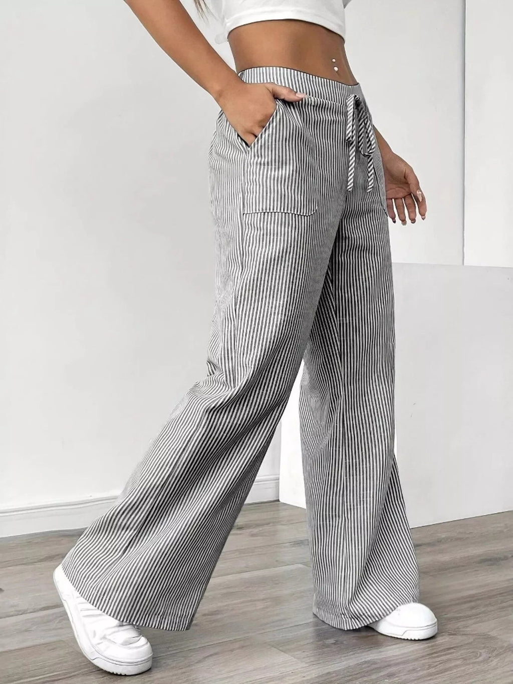 Striped wide leg pants for a stylish and comfortable formal look