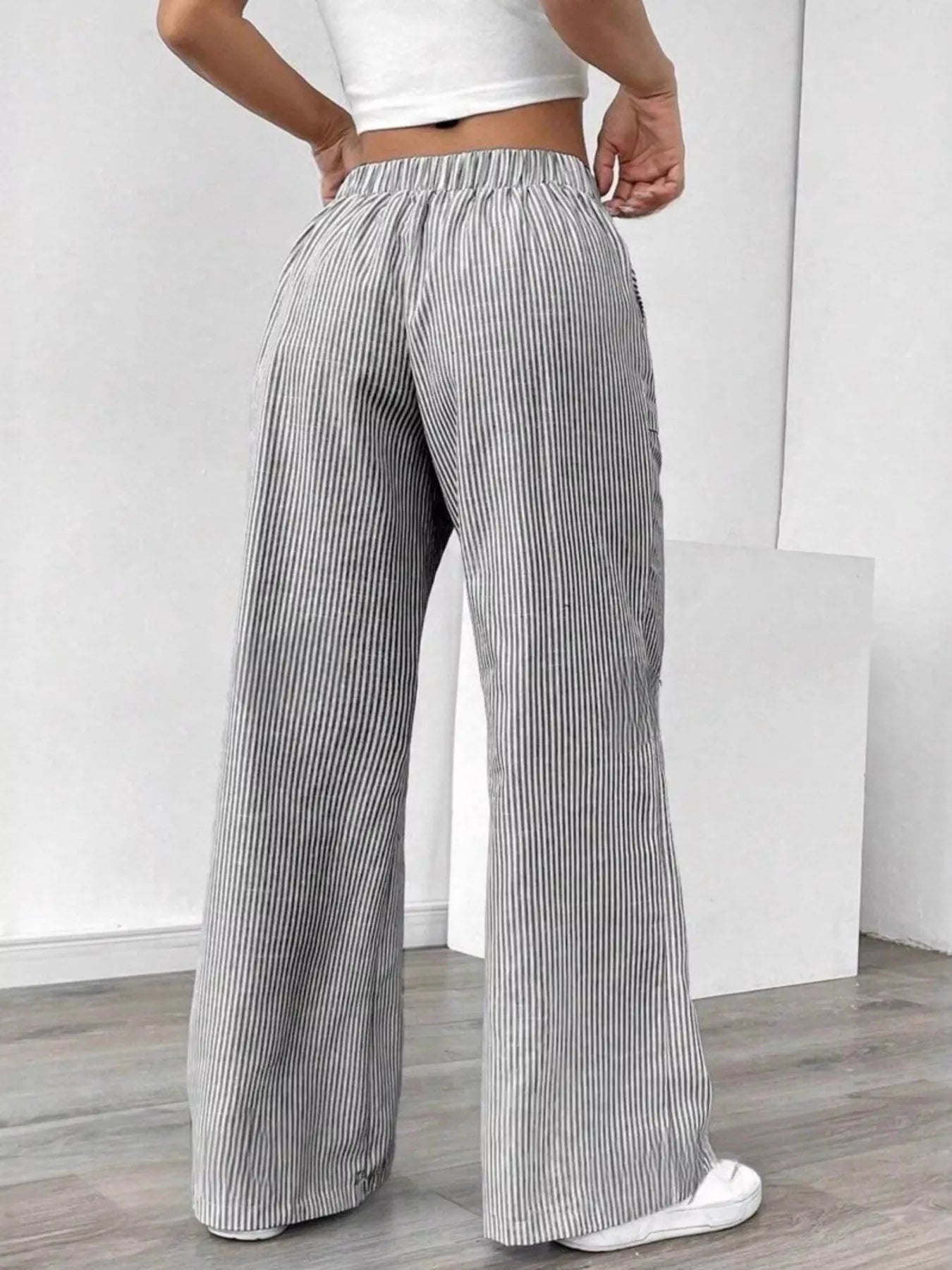 Striped wide leg pants for a stylish and comfortable formal look