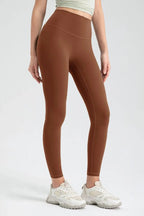 High waist sport leggings designed for optimal comfort and performance in activewear