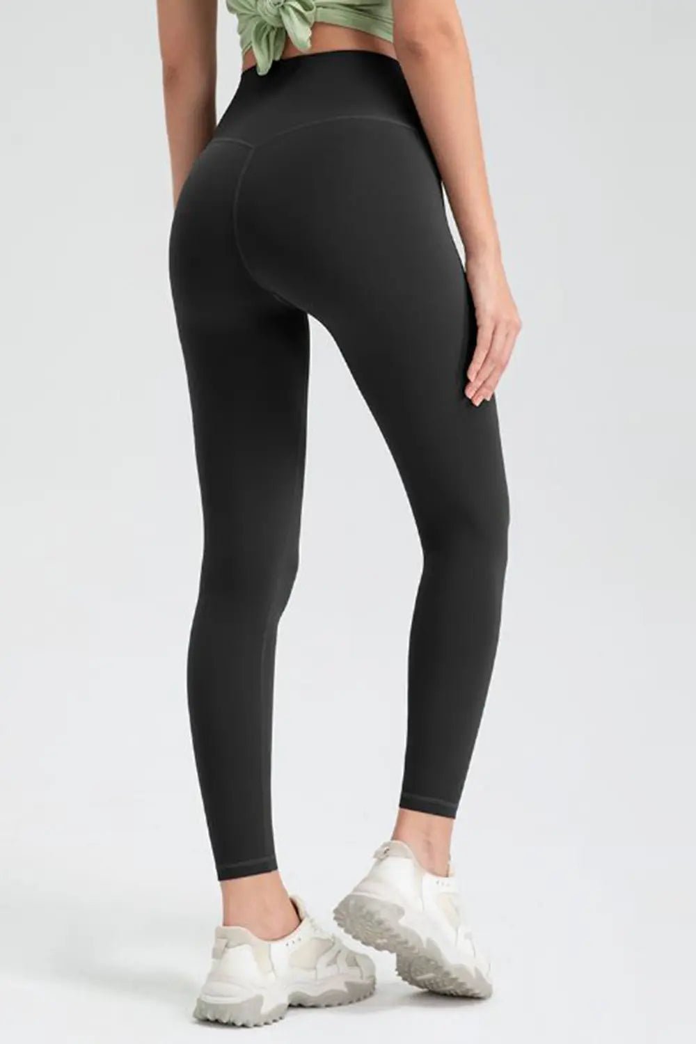 High waist sport leggings designed for optimal comfort and performance in activewear
