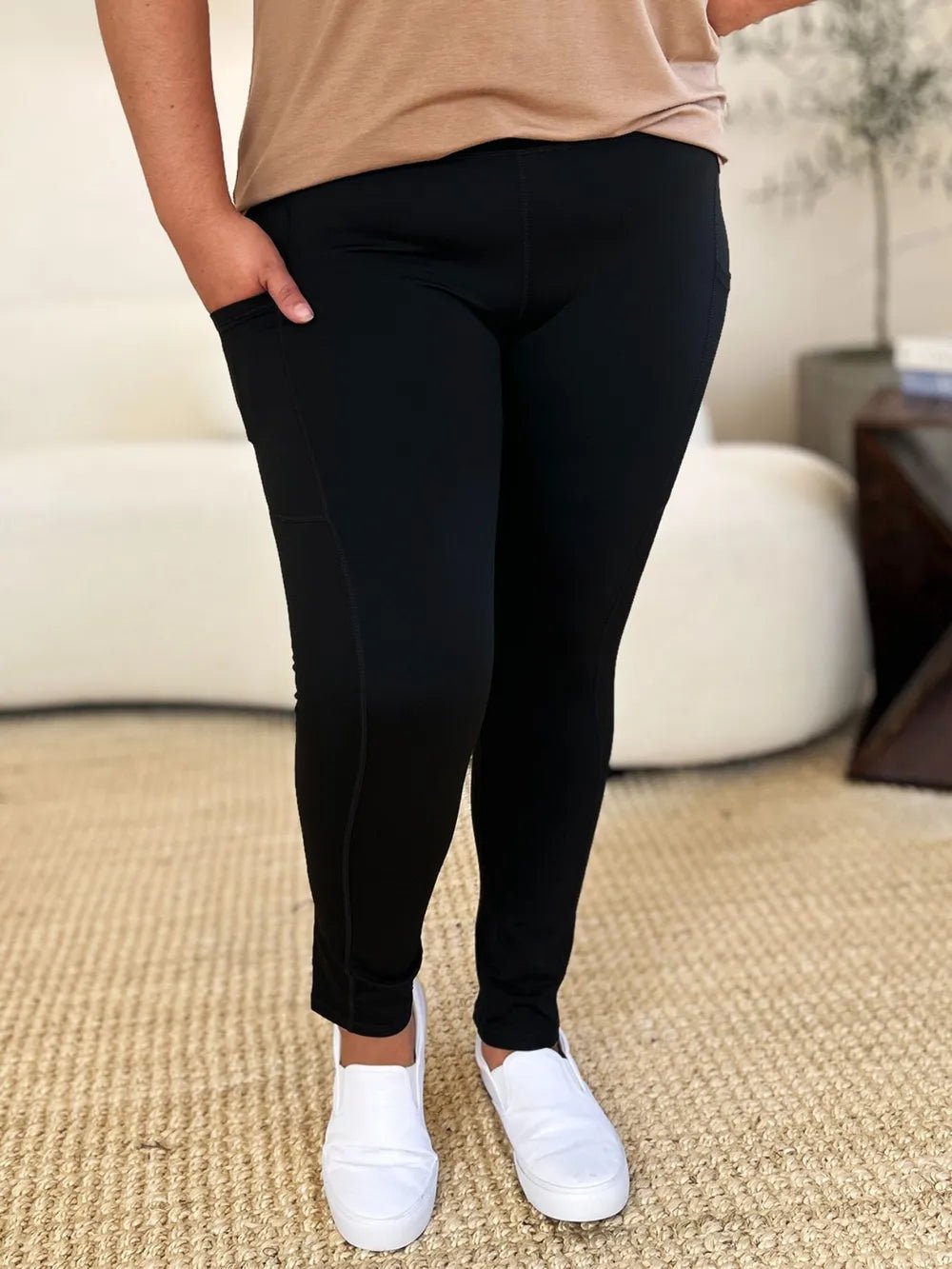Wide waistband sports leggings provide comfort and support, perfect for active wear and stylish leggings